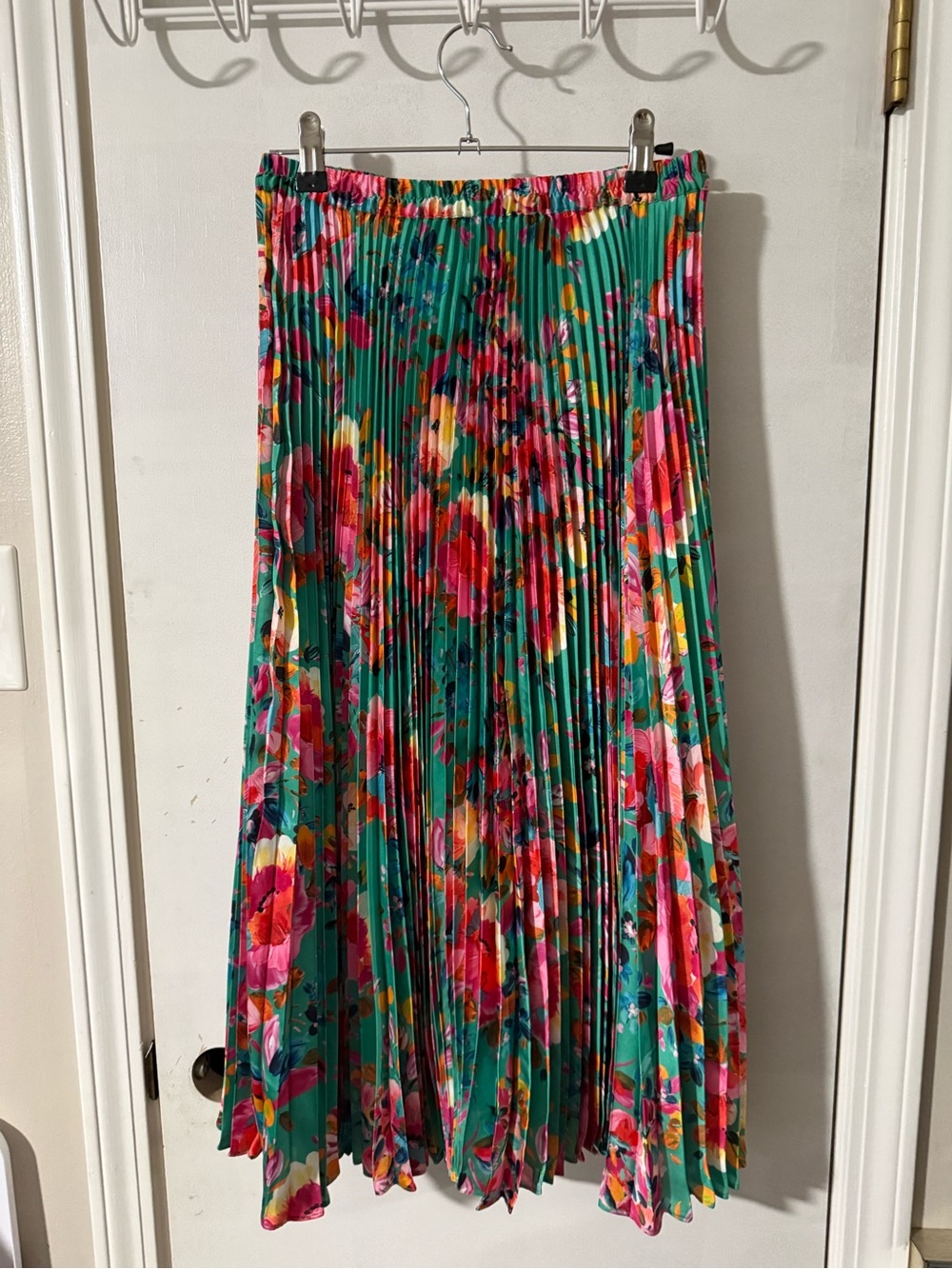 Pleated Floral Midi Skirt in Teal Green and Pink